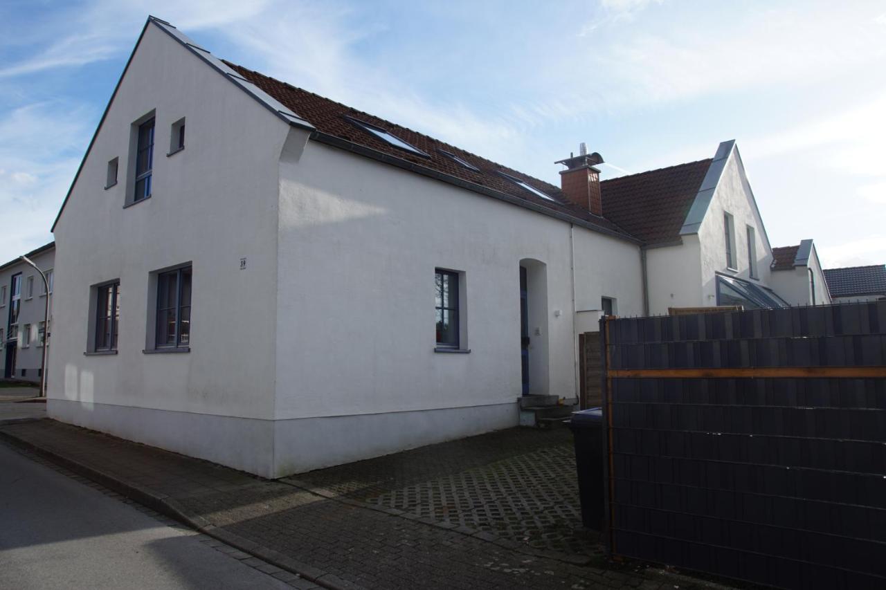 Appartement Kunst Und Bergbauflair An Der Ruhr - Inklusive Netflix & Prime à Bochum Extérieur photo