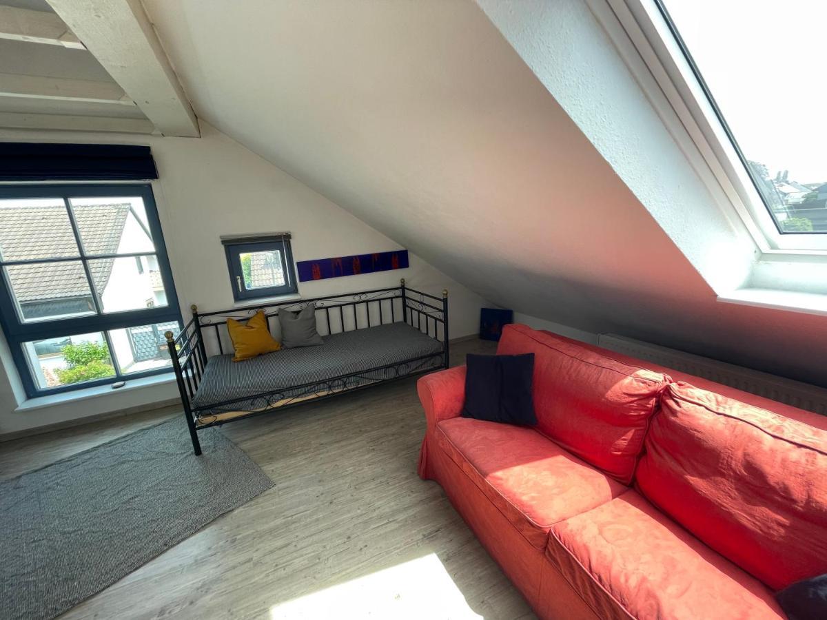 Appartement Kunst Und Bergbauflair An Der Ruhr - Inklusive Netflix & Prime à Bochum Extérieur photo